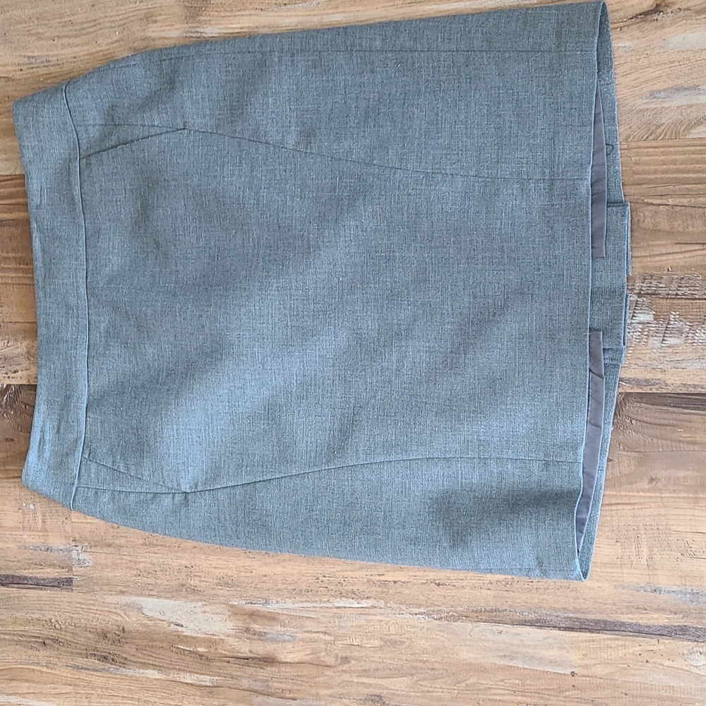 Ann Taylor Loft front pocket, thick grey skirt